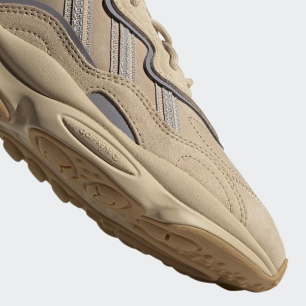 Chaussures Ozweego Nude Pâle Adidas