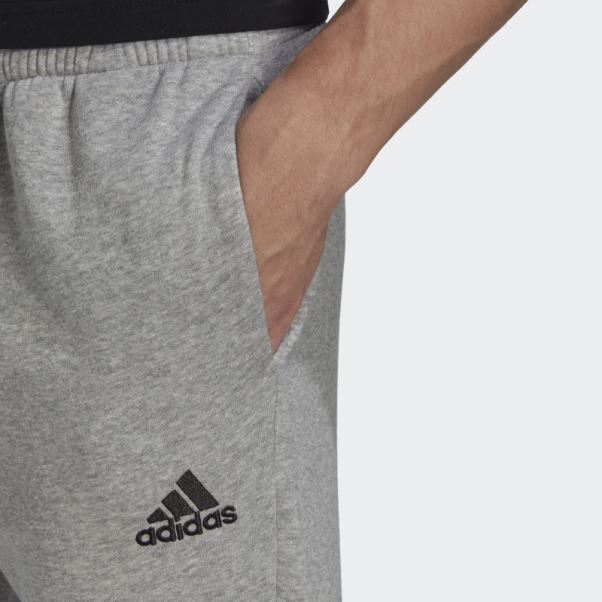 Pantalon Fuselé Regular Gris Adidas Essentials Fleece