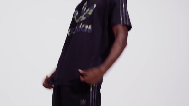 T-shirt De Remplissage Camouflage Adidas Graphics Noir