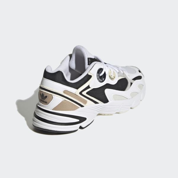 Chaussures Adidas Astir Blanc/noir