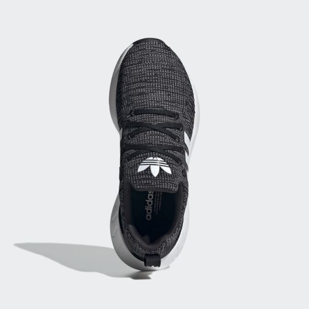 Chaussures Adidas Swift Run 22 Grises élégantes