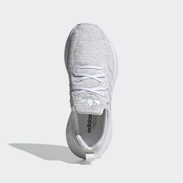 Chaussures Adidas Swift Run 22 Noir Et Blanc