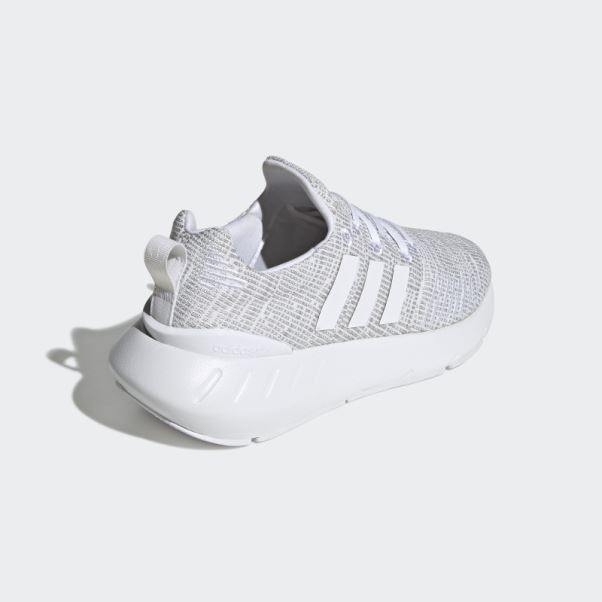 Chaussures Adidas Swift Run 22 Noir Et Blanc