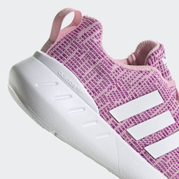 Chaussure Adidas Swift Run 22 True Pink
