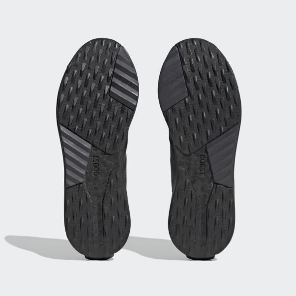 Mode Adidas Avryn Chaussures Carbone