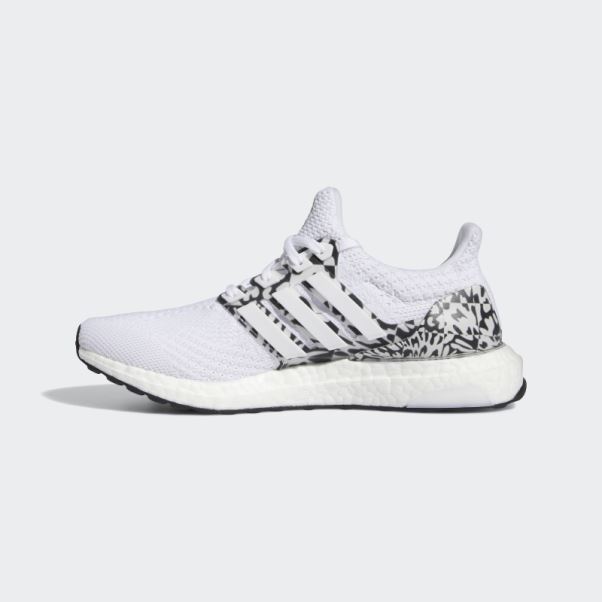 Adidas Ultraboost 5 Dna Chaussures Blanc