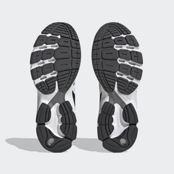 Chaussures Adidas Astir Grises