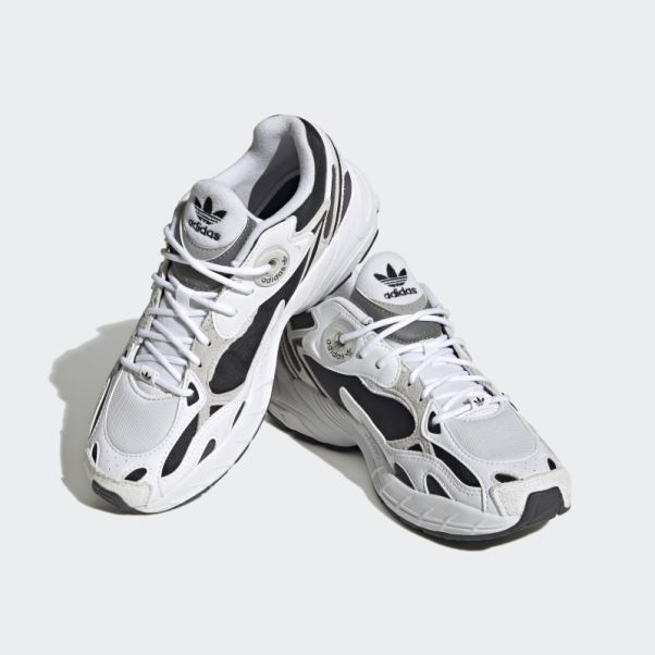 Chaussures Adidas Astir Grises