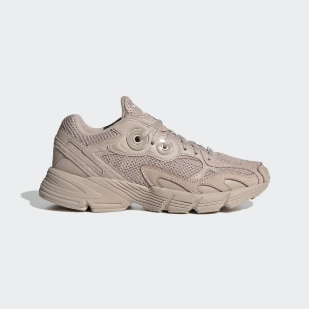 Adidas Astir Taupe