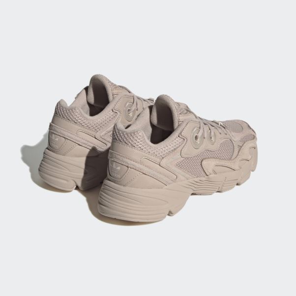 Adidas Astir Taupe