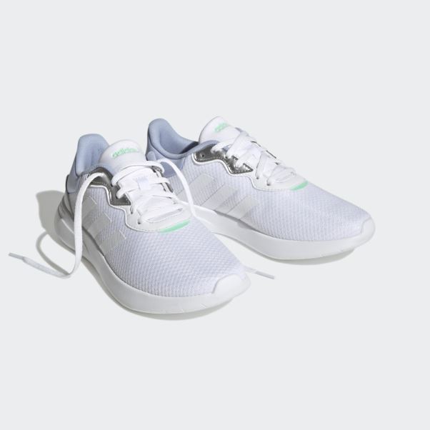 Chaussures Adidas Qt Racer 3.0 Blanches