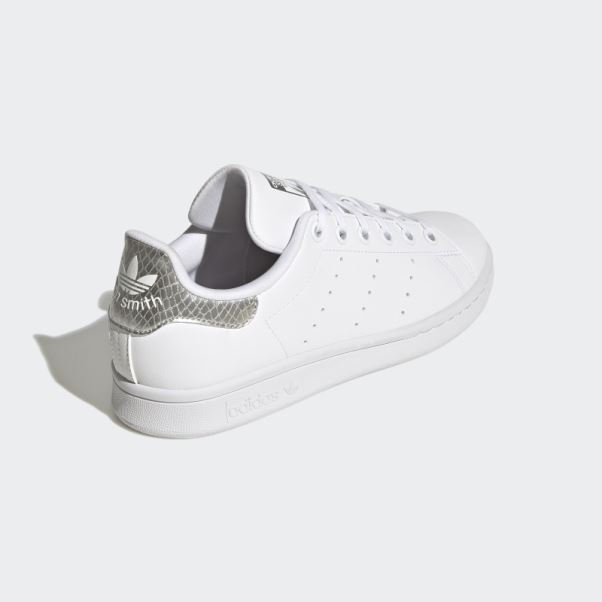 Chaussures Adidas Stan Smith Argentées élégantes