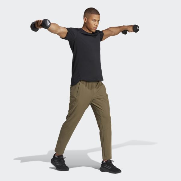 Conçu Pour L'entraînement Des Joggeurs Pro Series Hiit Organisé Par Cody Rigsby Adidas Olive