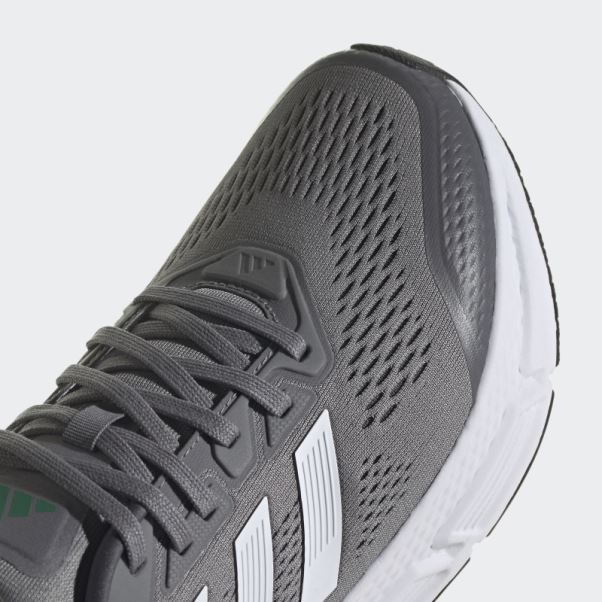 Chaussures De Course Adidas Questar Grises