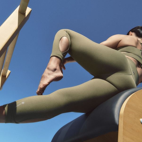 Leggings 7/8 Enveloppés De Studio De Yoga Olive Adidas