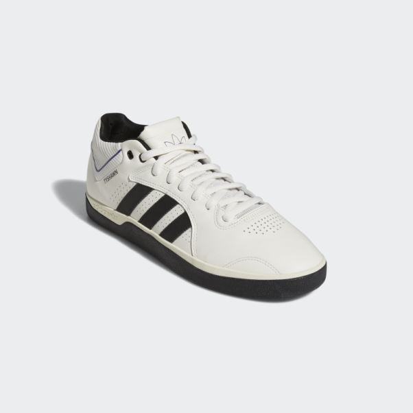 Chaussures Adidas Tyshawn Blanches