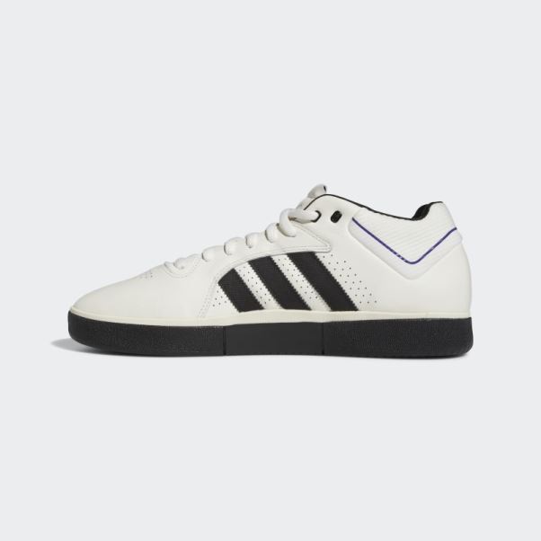 Chaussures Adidas Tyshawn Blanches