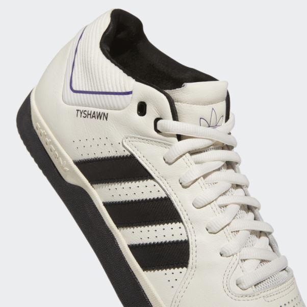 Chaussures Adidas Tyshawn Blanches