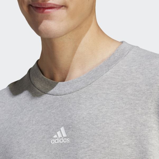 Sweat Gris Moyen De La Marque Love Adidas