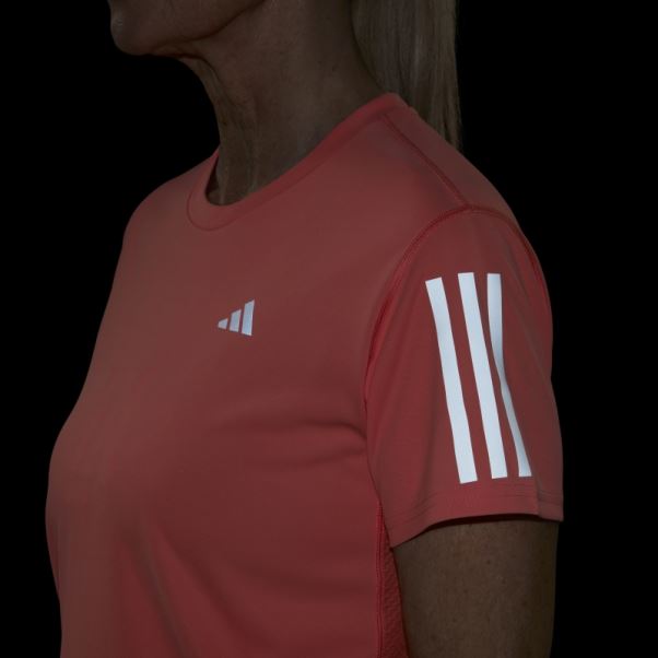 Adidas Possède Le T-shirt De Course Corail
