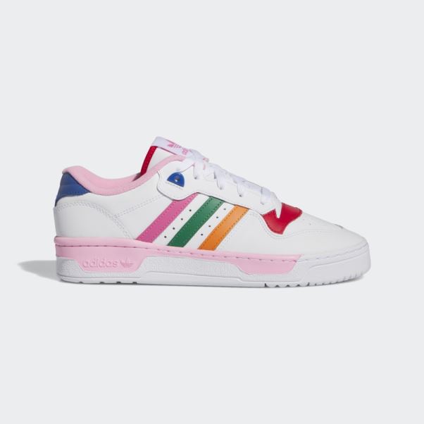 Chaussures De Rivalité Adidas Blanches