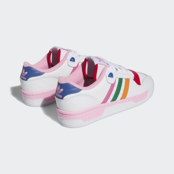 Chaussures De Rivalité Adidas Blanches