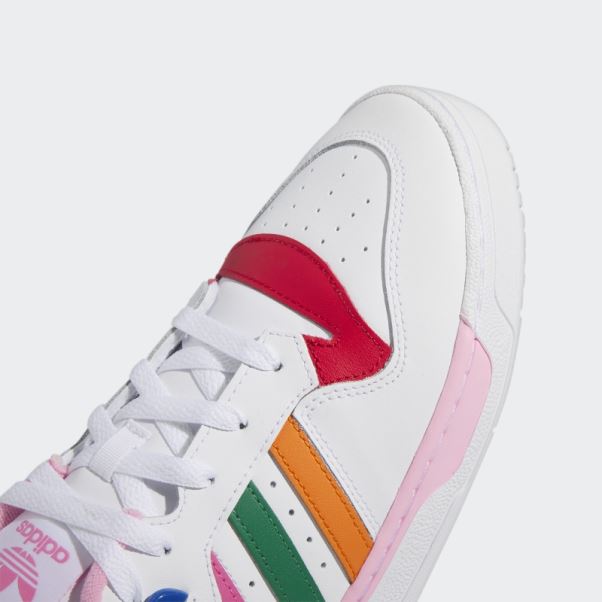 Chaussures De Rivalité Adidas Blanches