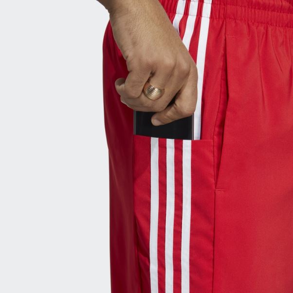 Aeroready Essentials Chelsea 3-stripes Short Adidas écarlate