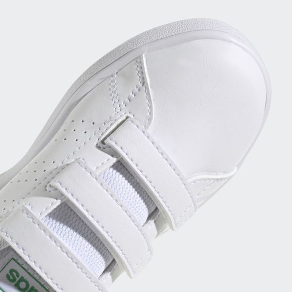 Chaussures à Crochets Et Boucles De Style De Vie D'avantage Court Adidas Blanc