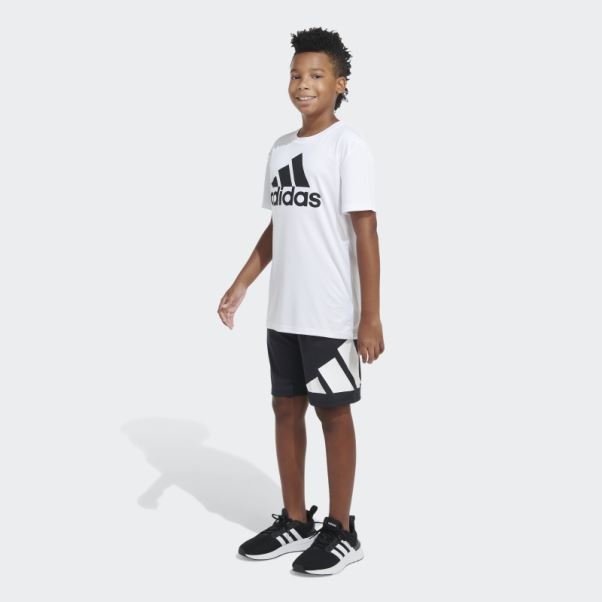 Adidas Short Logo Sur Le Côté Adidas Noir