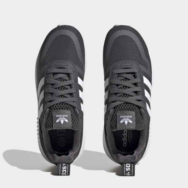 Chaussures Adidas Multix Noires élégantes