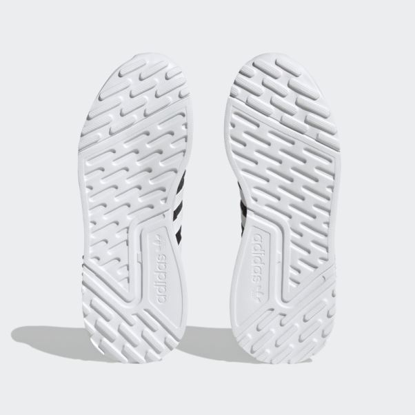 Chaussures Adidas Multix Noires élégantes