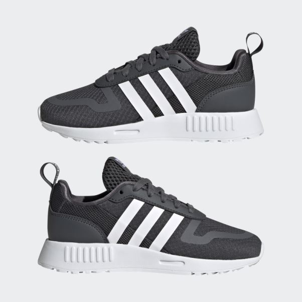 Chaussures Adidas Multix Noires élégantes