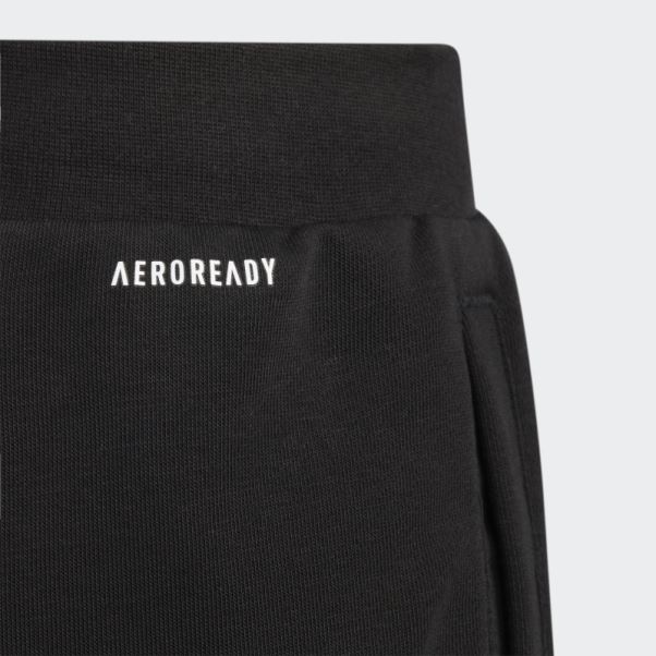 Adidas Badge Of Sport Logo Shorts Noir