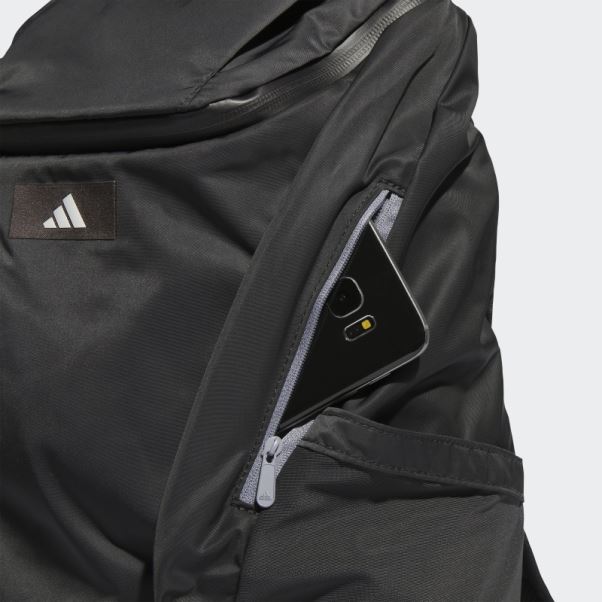 Sac à Dos Adidas Carbone Conçu Pour L'entraînement