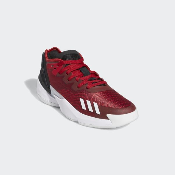 Enfiler. Numéro 4 Chaussures De Basket Adidas Rouge