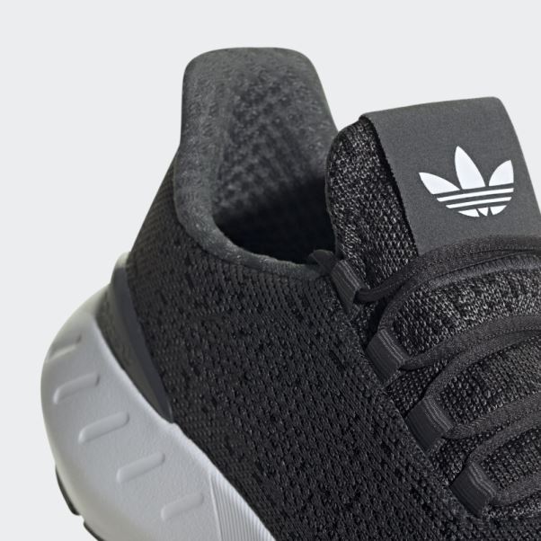 Chaussure Swift Run 22 Adidas Gris