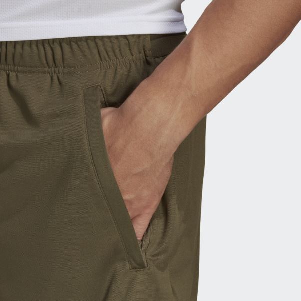 Short D'entraînement Adidas Train Essentials Olive Olive