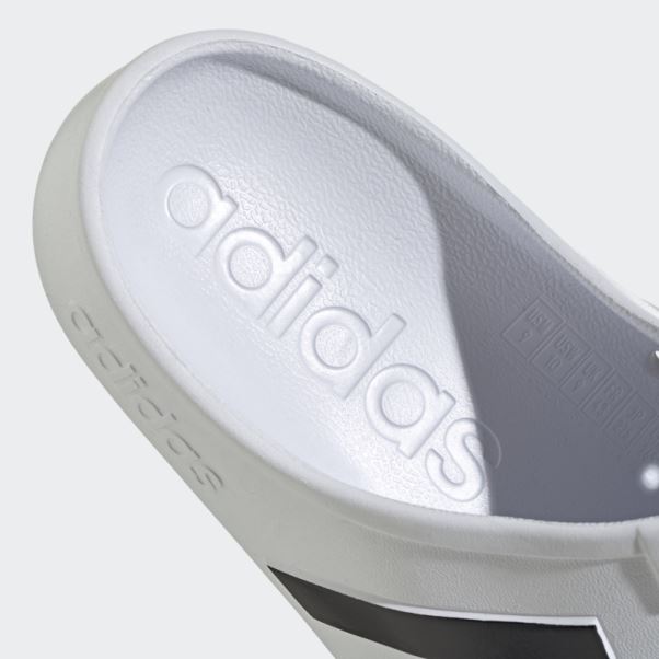 Sabots Adidas Adilette Blancs