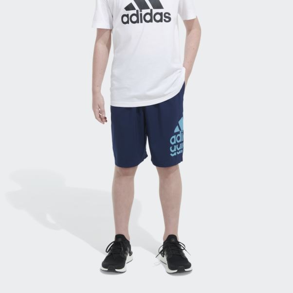 Short De Sport à écusson Tissé Essentials Bleu Marine Adidas