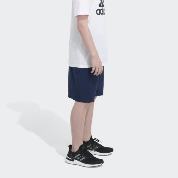 Short De Sport à écusson Tissé Essentials Bleu Marine Adidas