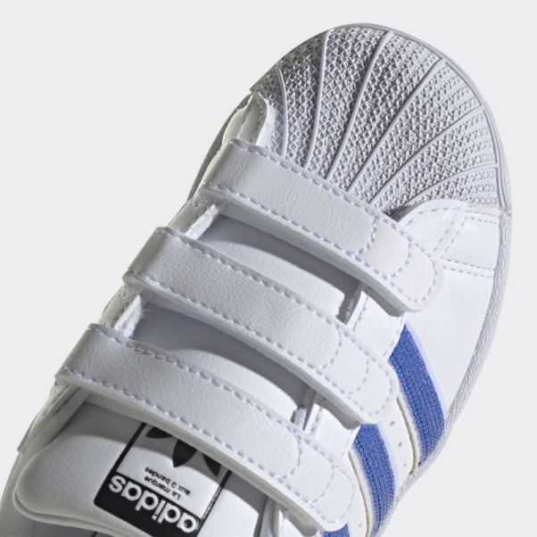 Pantone Adidas Superstar Chaussures élégantes