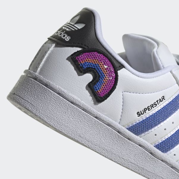 Pantone Adidas Superstar Chaussures élégantes
