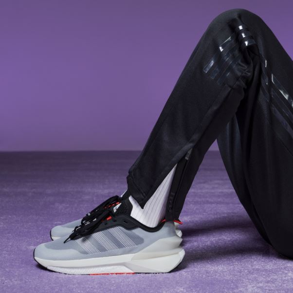 Chaussures Adidas Avryn Noir