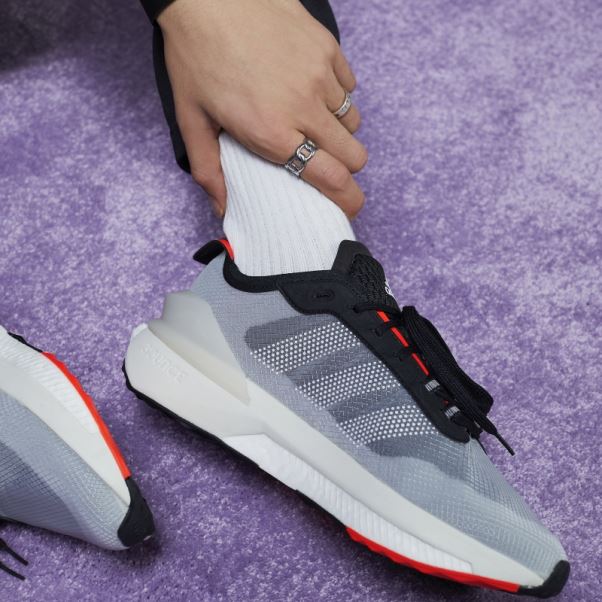 Chaussures Adidas Avryn Noir
