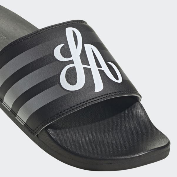Adidas Adilette Confort Sandales Blanc Chaud