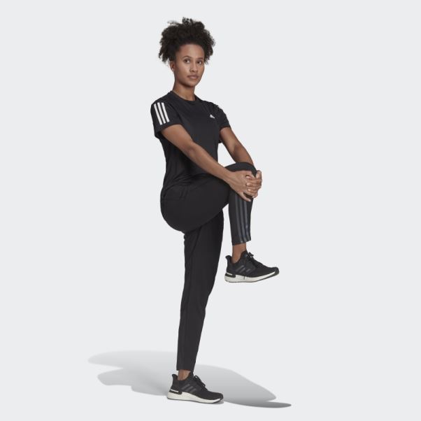 Adidas Possède Le T-shirt De Course Noir