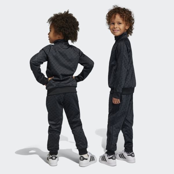 Survetement A Monogramme Adidas Carbon