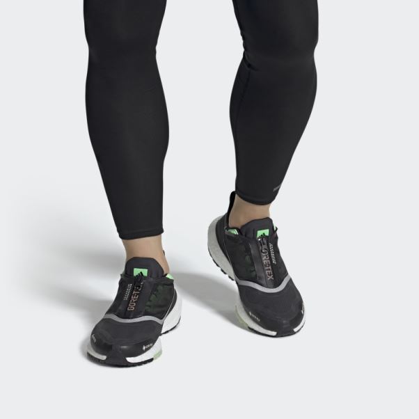 Chaussures De Course Ultraboost 22 Gore-tex Carbone Adidas
