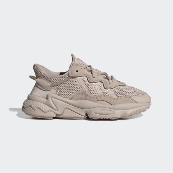 Chaussures Adidas Ozweego Taupe